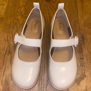 B.Ø.C. Cream-Very Light Pink Shoes Size 9.5